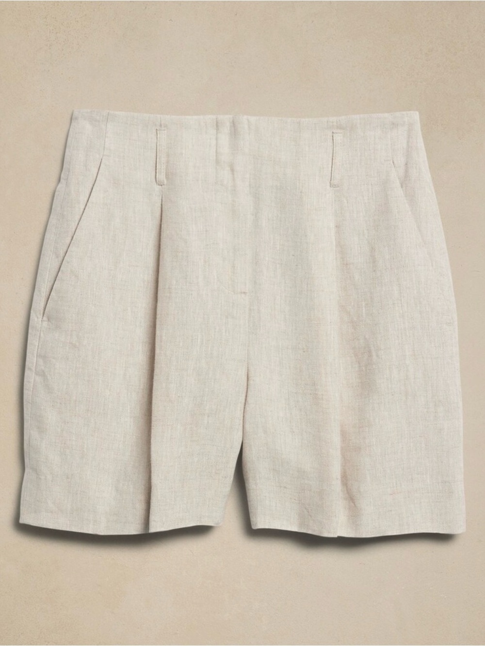 NWT Banana Republic Lina Pleated Linen Shorts Size 8